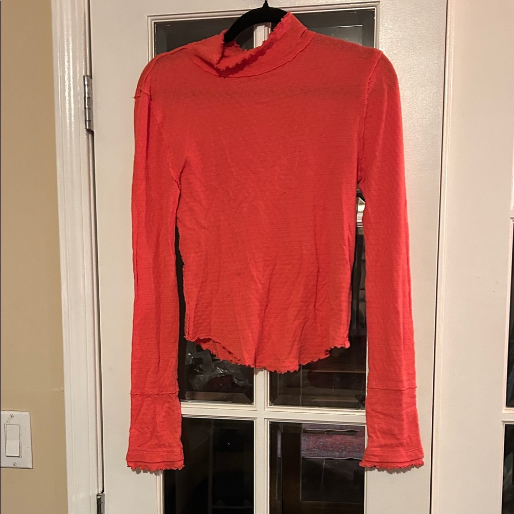 We The Free Women's Coral Long Sleeve Top Size Medium Shirt Lightweight Summer